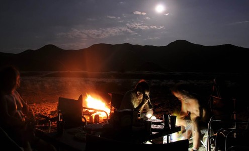 Video. Extreme safari 4×4. Namibia. Evening camp.