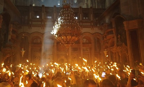Video. Descent of the Holy Fire. Church of the Holy Sepulcher.