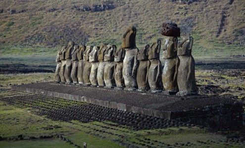 Film “Mysterious Easter Island”. Rapa Nui National Park. Easter Island. Chile. 4K. [English subtitles]