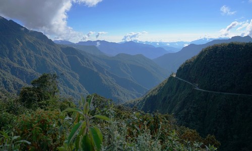 Видео. Дорога смерти. Самые опасные дороги в мире. Боливия.